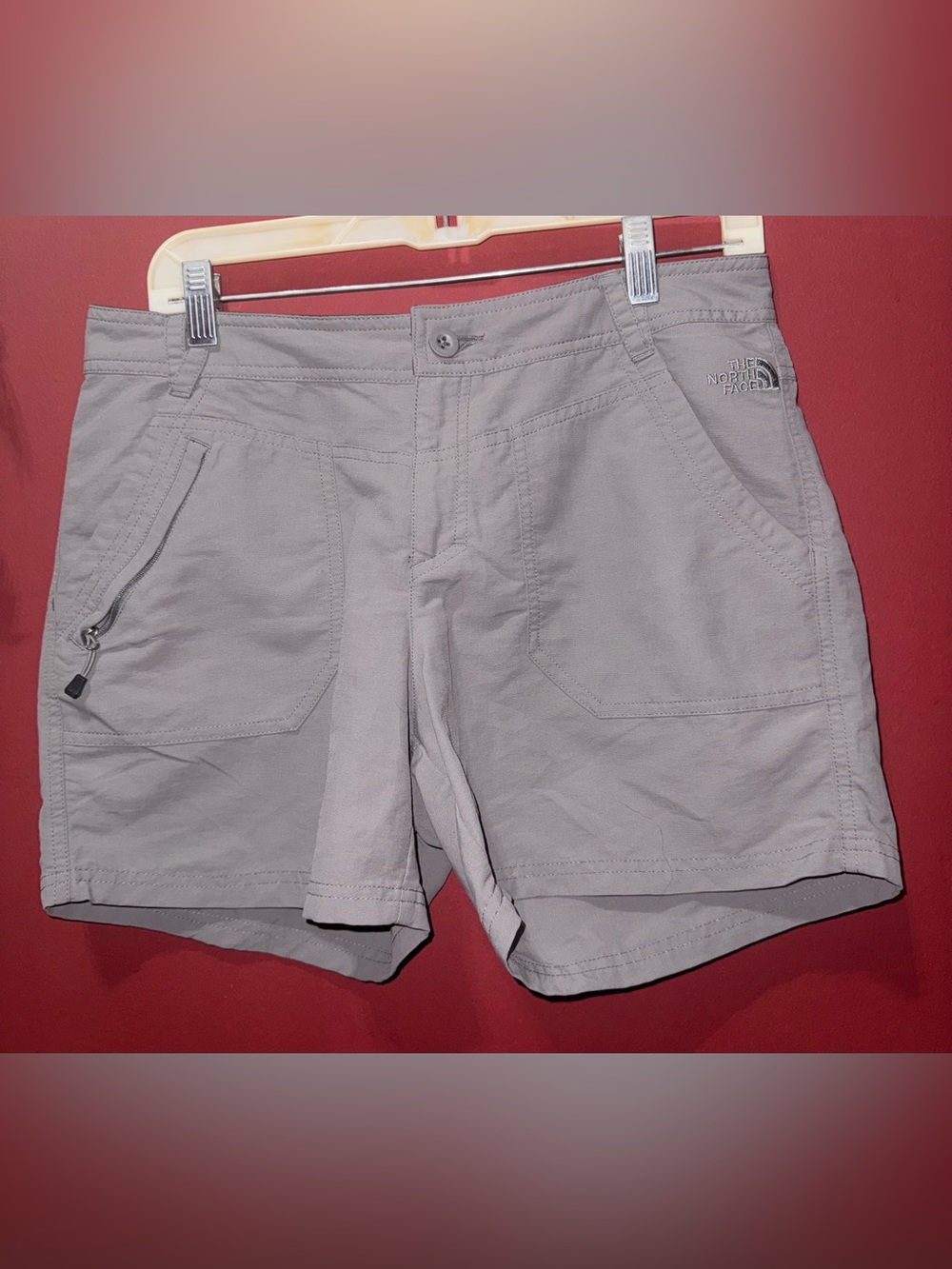 Women’s “The North Face” Lightweight Utility Shorts — Light Gray, Sz 10